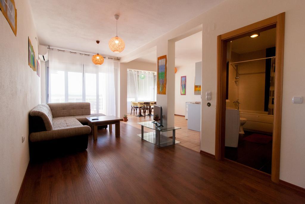 Art I Apartments Ulcinj Exterior photo